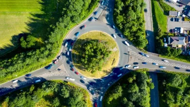 How do motorcycle accidents happen in roundabouts