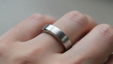 How to Choose Men’s Wedding Bands That Match Your Lifestyle