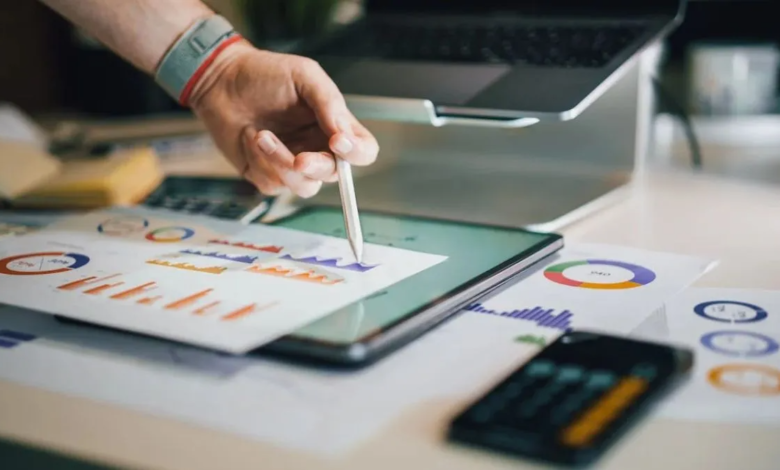 How to Build a Deal Closing Skills Training Program from Scratch: A Step-by-Step Guide for Sales Leaders