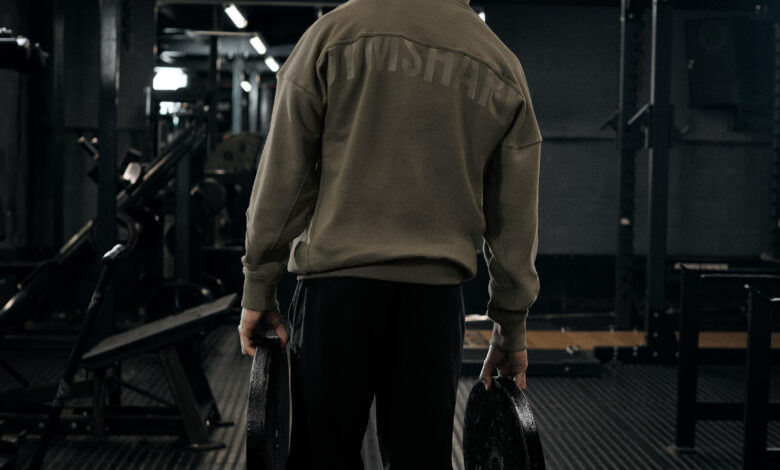 How to Feel Confident and Held In From the Gym to the Streetlight