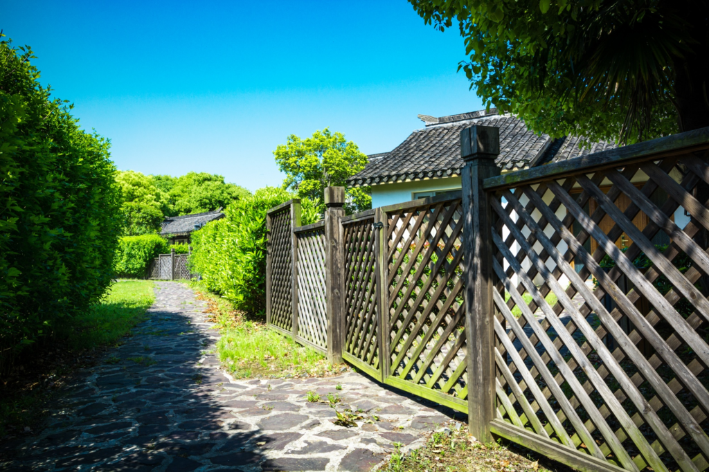  Fence Builder