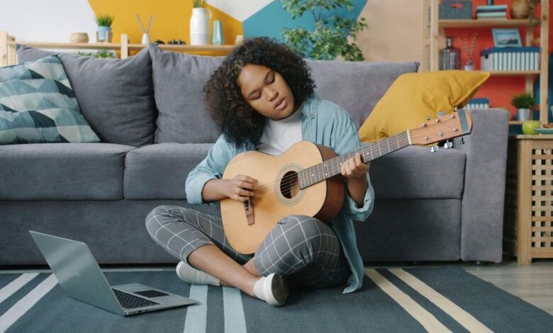 What Every Guitarist Wishes They'd Known as a Beginner