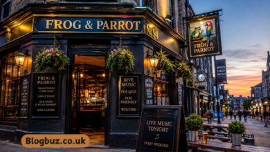 frog & parrot